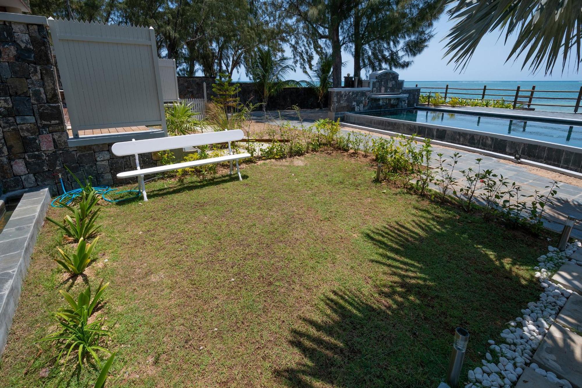 Luxury Beachfront Duplex, Coin De Mire View / 3Bed Cap Malheureux Exterior photo
